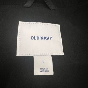 Old navy black, puffer vest, new with tags size large.